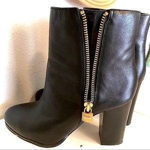 Michael Kors Ankle Boot Size 10
